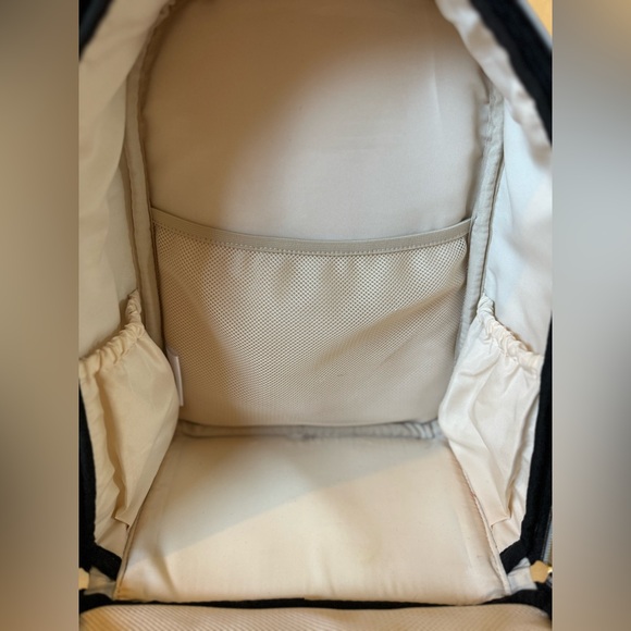 Diaper bag - Picture 3 of 6